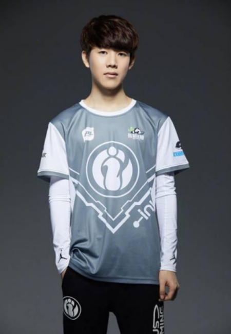 赛前数据：JDG VS RNG，双方战队数据对比