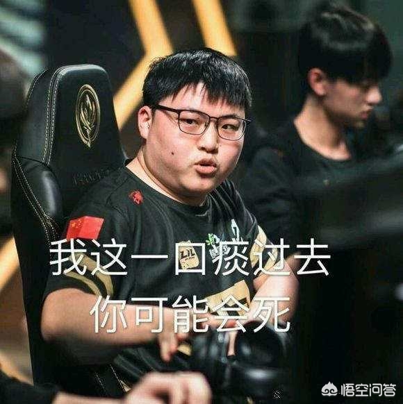 LPL互动主持小悠晒照：希望大家都能在各自的旅程继续发光