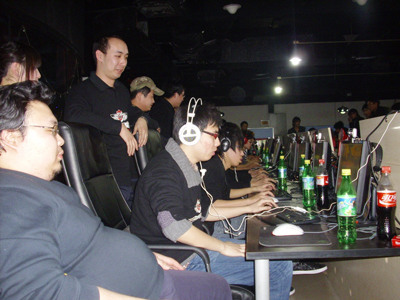 Virtus.pro 击败 Astralis 以晋级 PGL 布加勒斯特 2025 季后赛