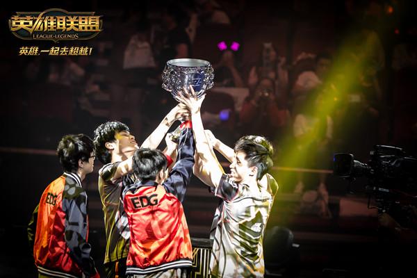 Team Spirit 将面对 NIP，NAVI 将与 Astralis 在 PGL Astana 2025 季后赛中相遇