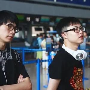 电竞比分网：英雄联盟S10 A组战，SN仰卧起坐头名晋级！